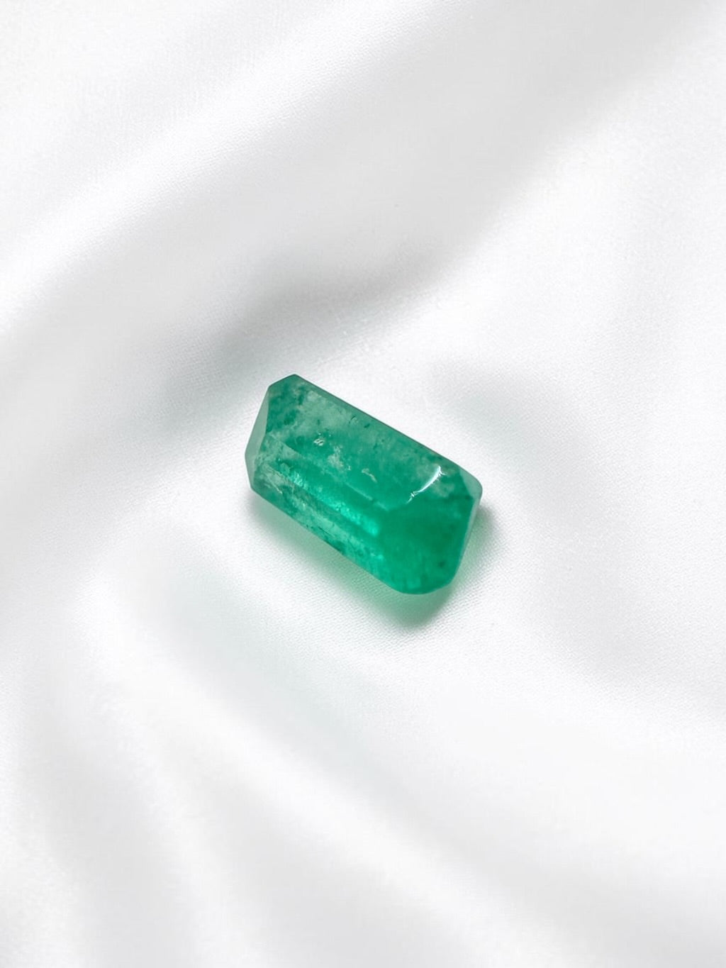 Faceted emerald from Colombia 0,14ct