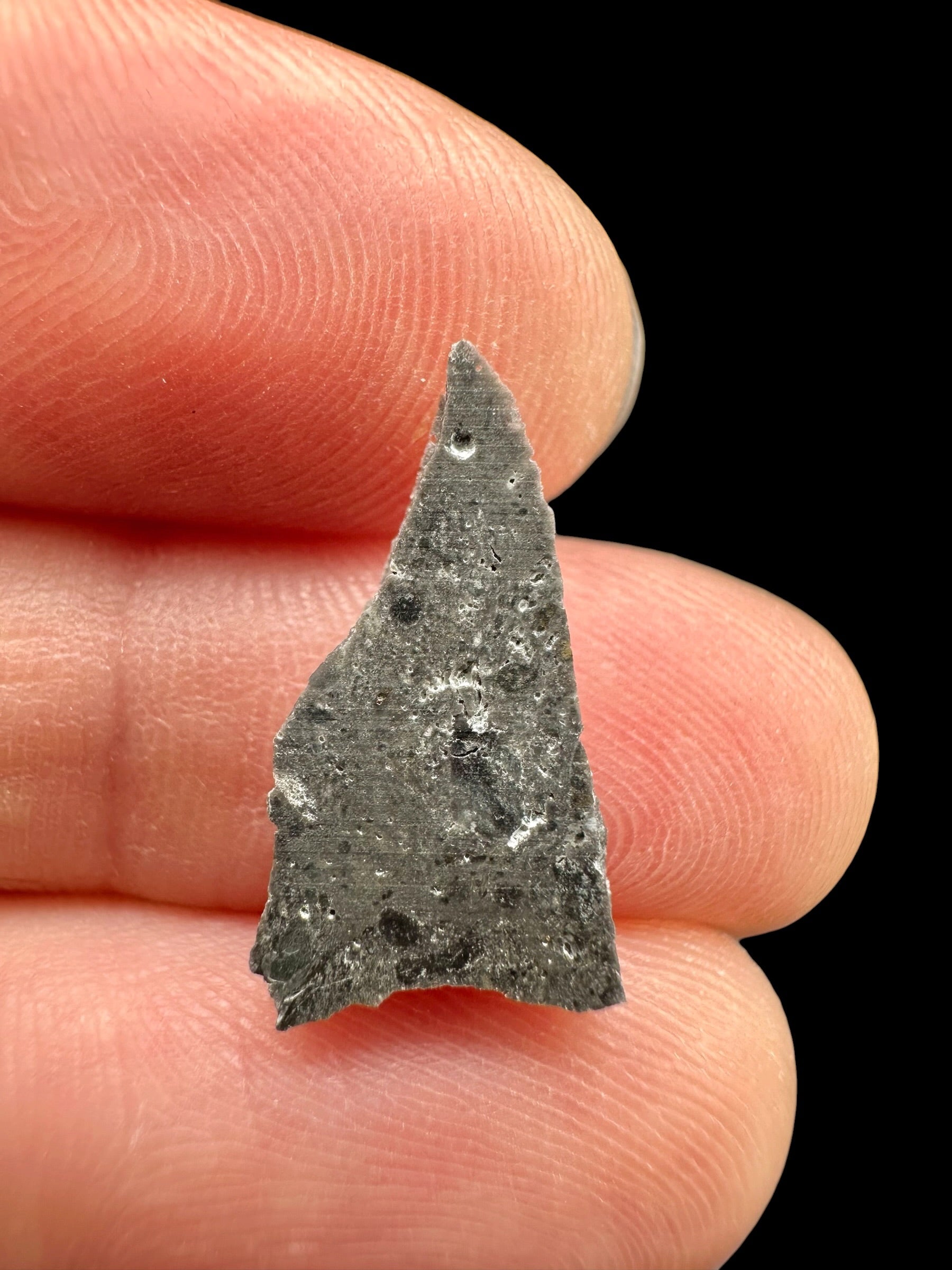 Lunar meteorite NWA 17865 – 0,5g – Algeria - MENWL46