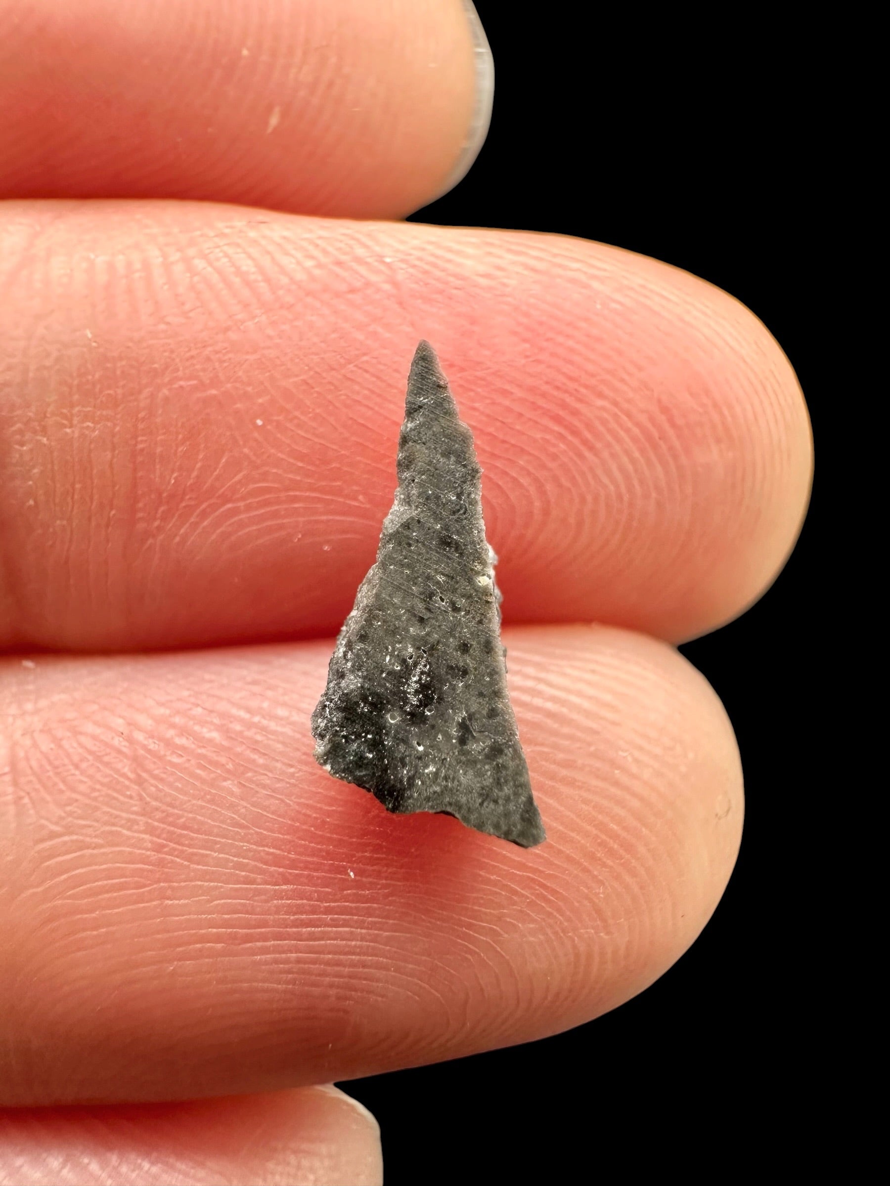 Lunar meteorite NWA 17865 – 0,1g – Algeria - MENWL48
