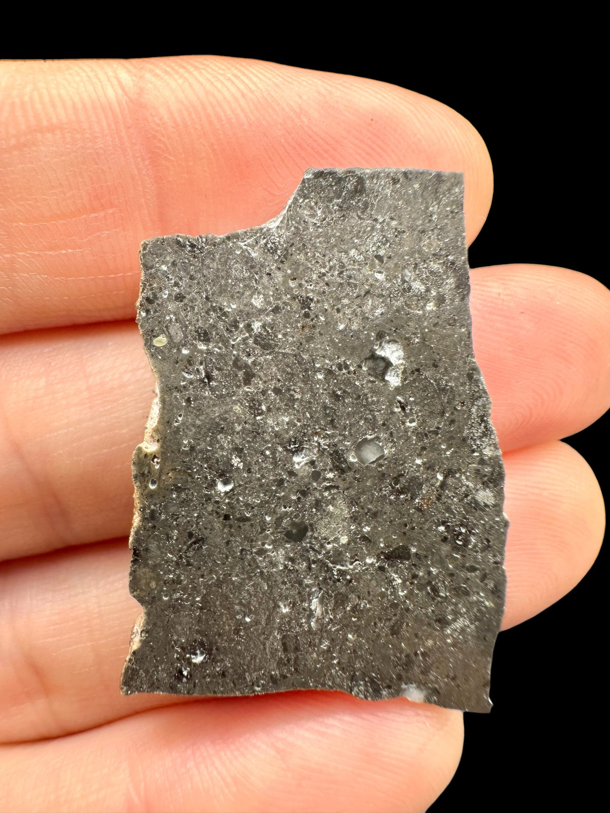 Lunar meteorite NWA 17865 – 3,9g – Algeria