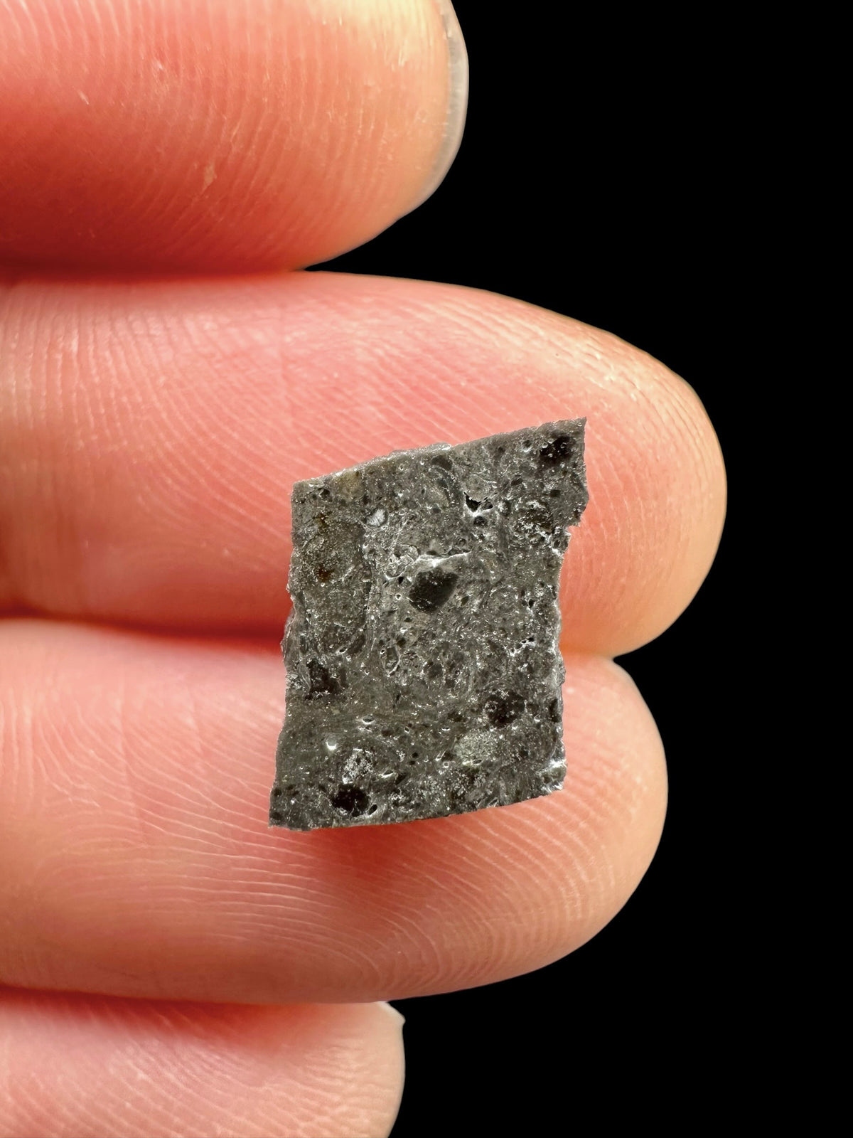 Lunar meteorite NWA 17865 – 0,4g – Algeria