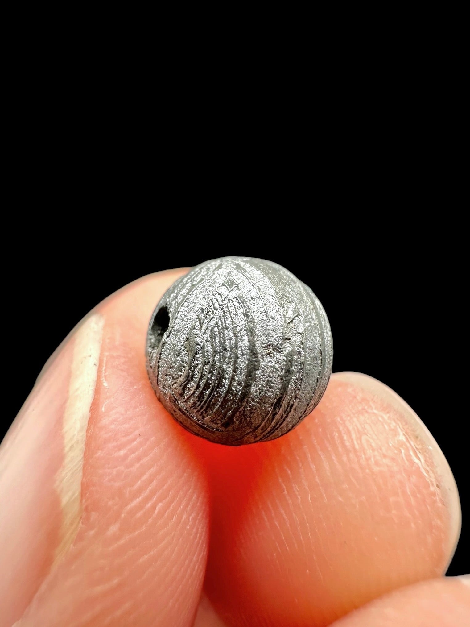 8 mm Aletai meteorite bead – Xinjiang, China