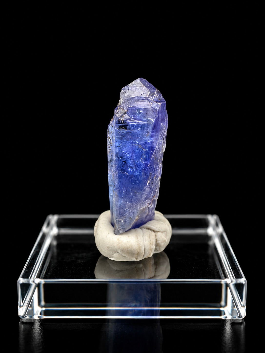 Tanzanite – Merelani Hills, Tanzania - TA037