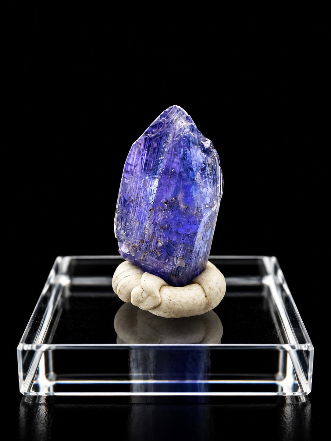 Tanzanite – Merelani Hills, Tanzania - TA037