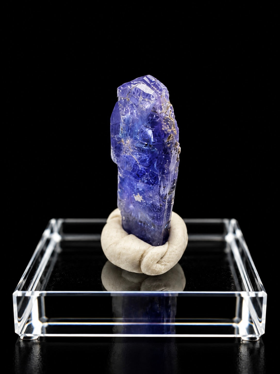 Tanzanite – Merelani Hills, Tanzania - TA037