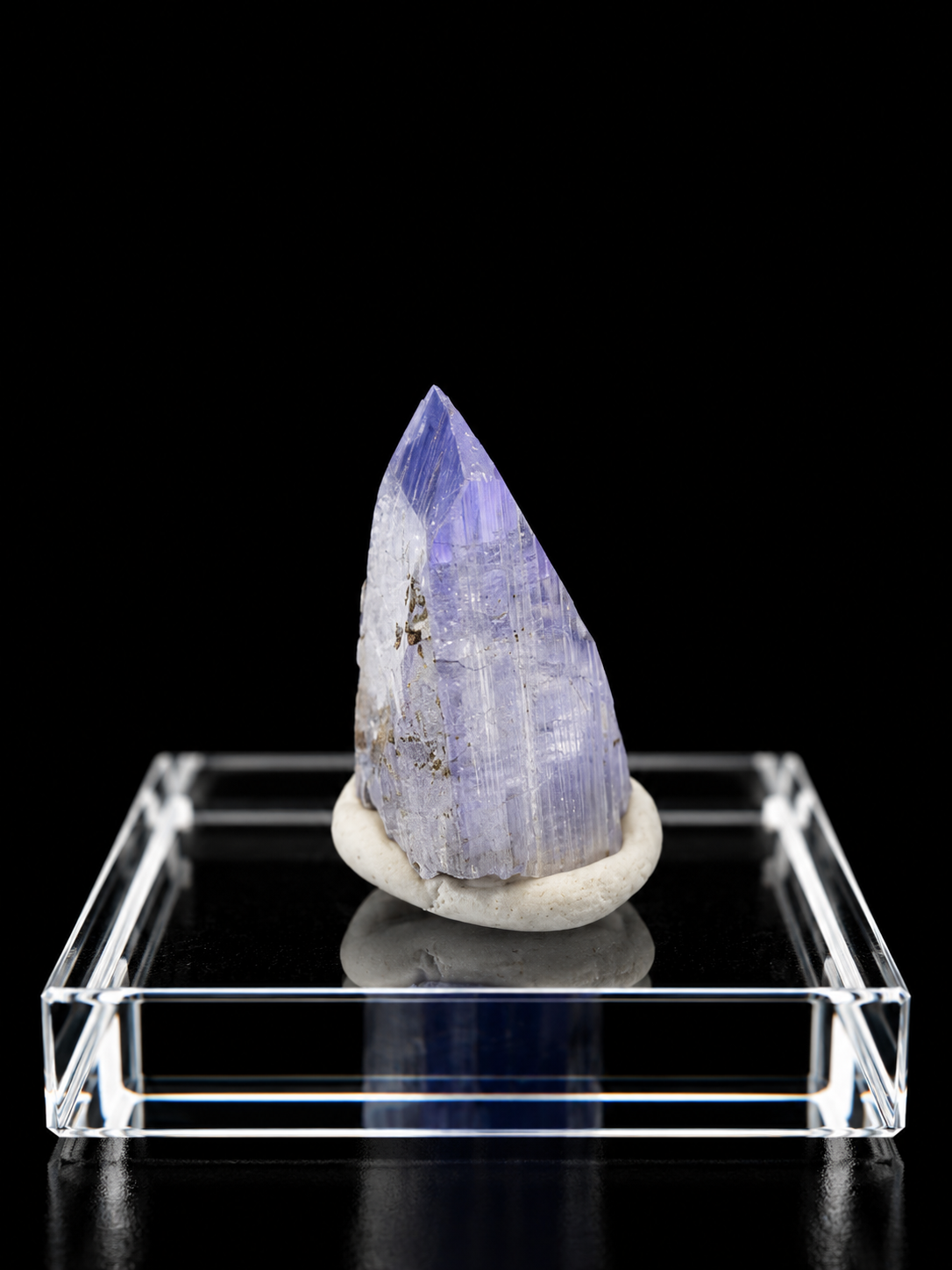 Tanzanite – Merelani Hills, Tanzania - TA038
