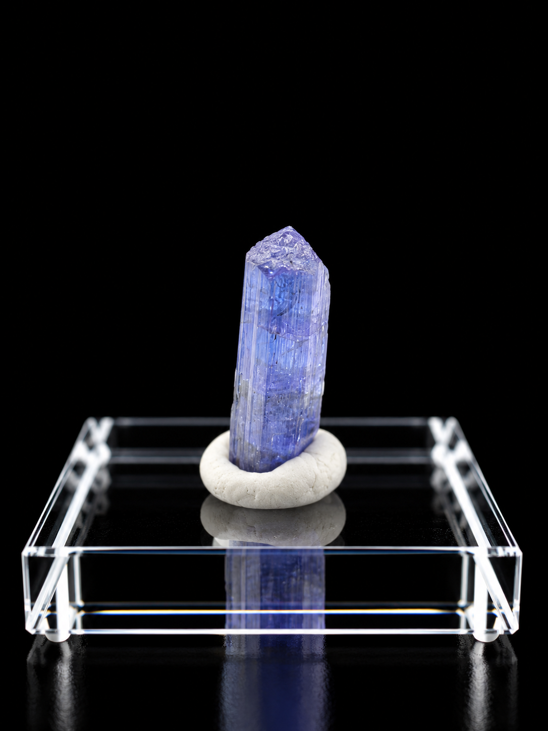 Tanzanite – Merelani Hills, Tanzania - TA040
