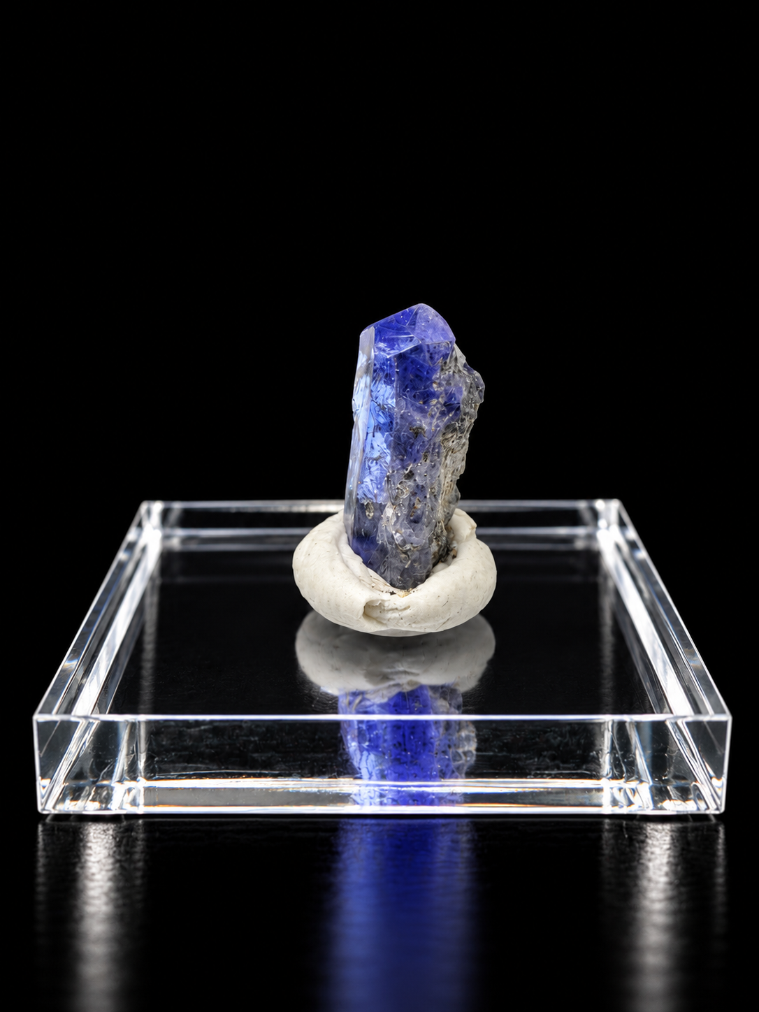 Tanzanite – Merelani Hills, Tanzania - TA044