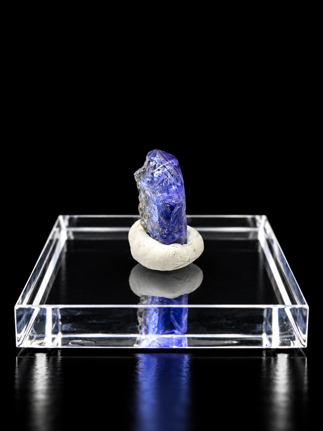 Tanzanite – Merelani Hills, Tanzania - TA044
