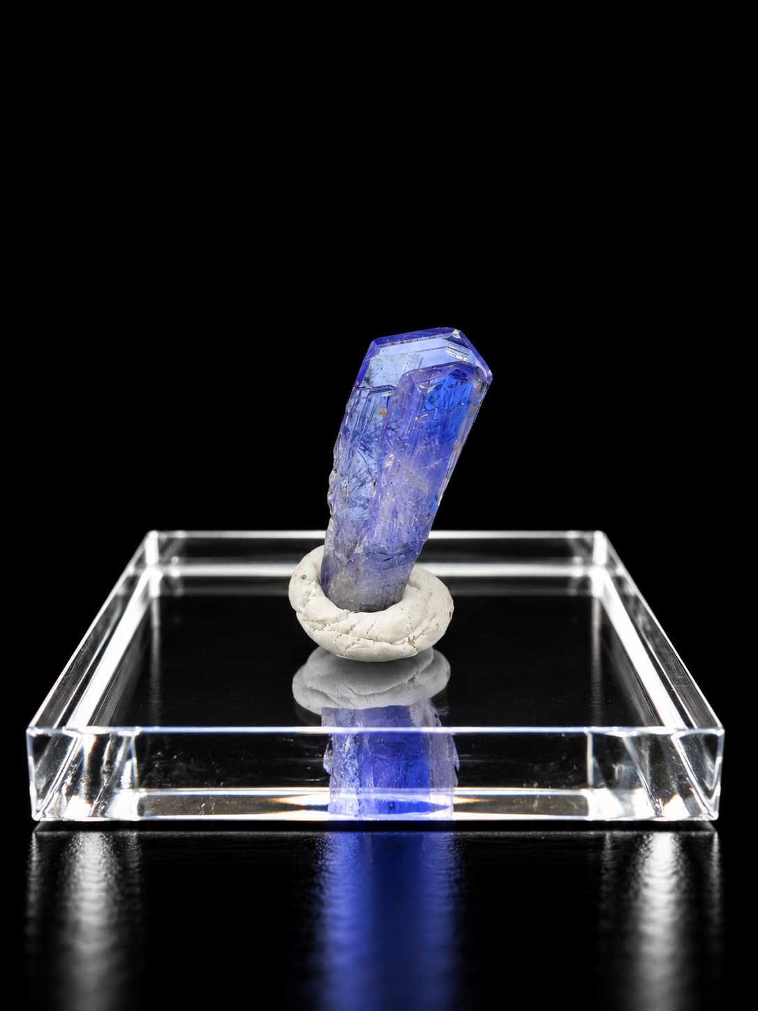 Tanzanite – Merelani Hills, Tanzania - TA045