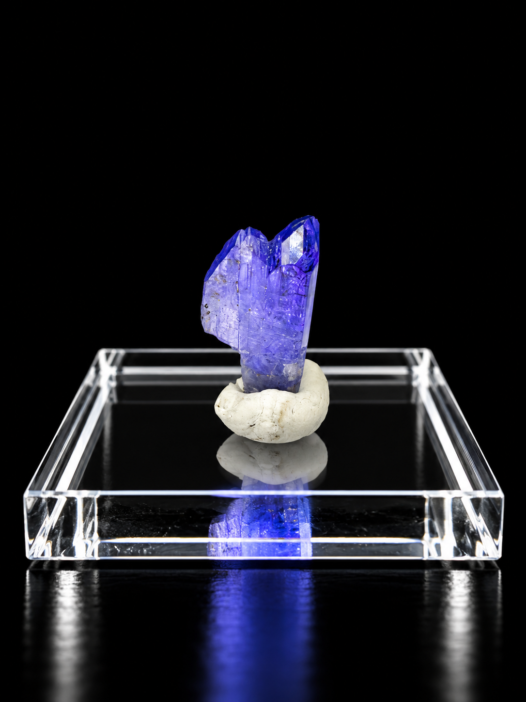 Tanzanite – Merelani Hills, Tanzania - TA045