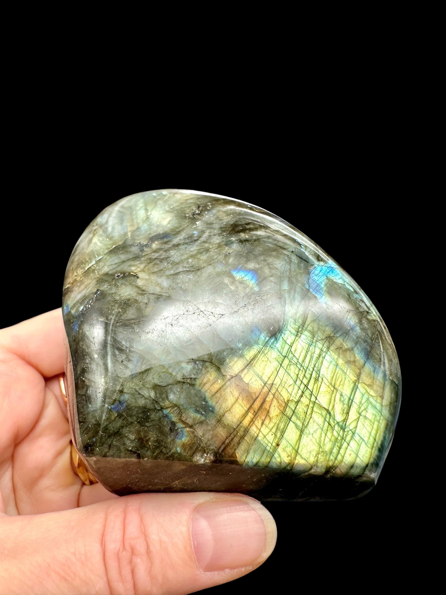 Labradorite selfstanding 8cm – Madagascar - L071
