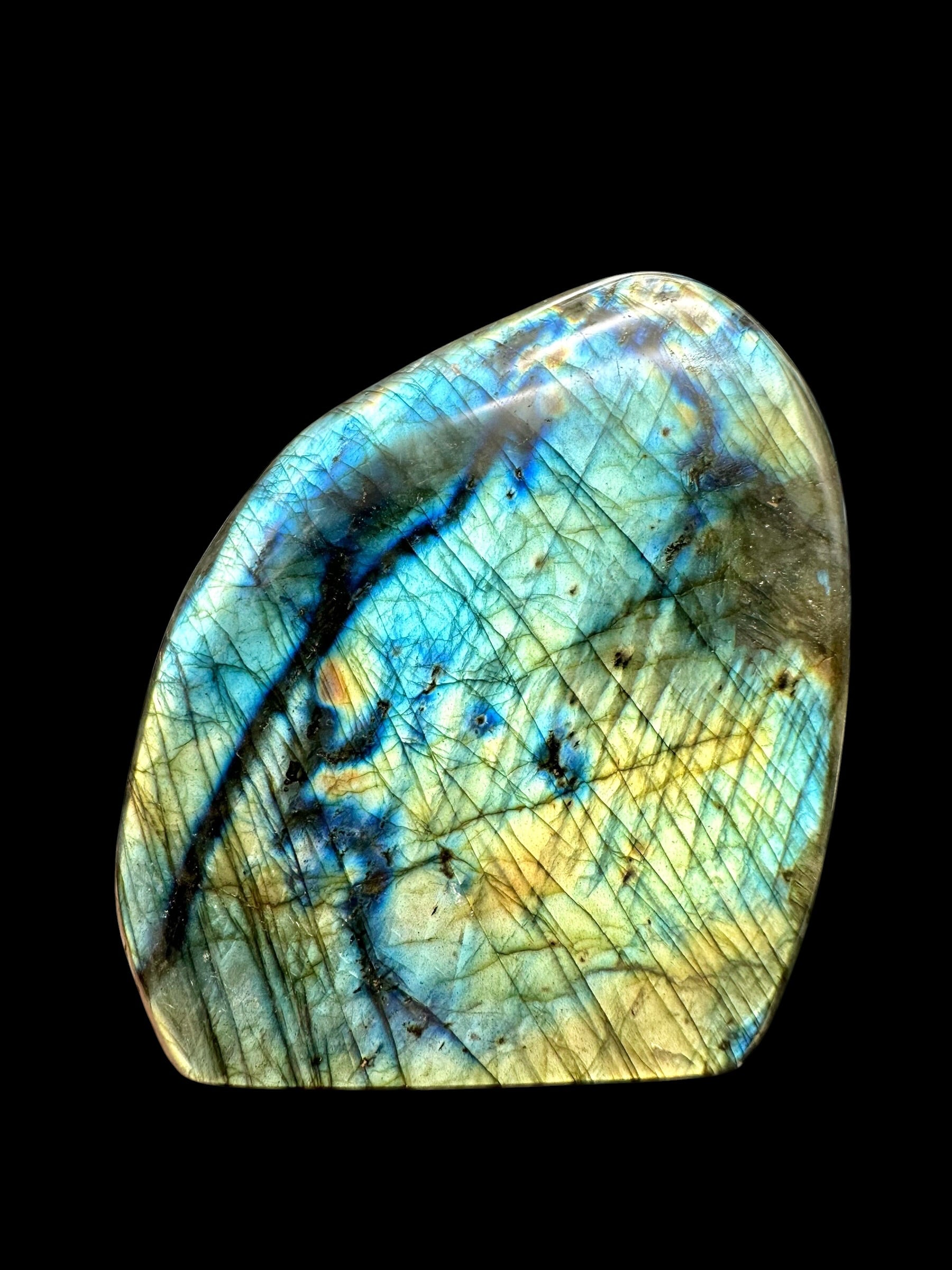 Labradorite selfstanding 8cm – Madagascar