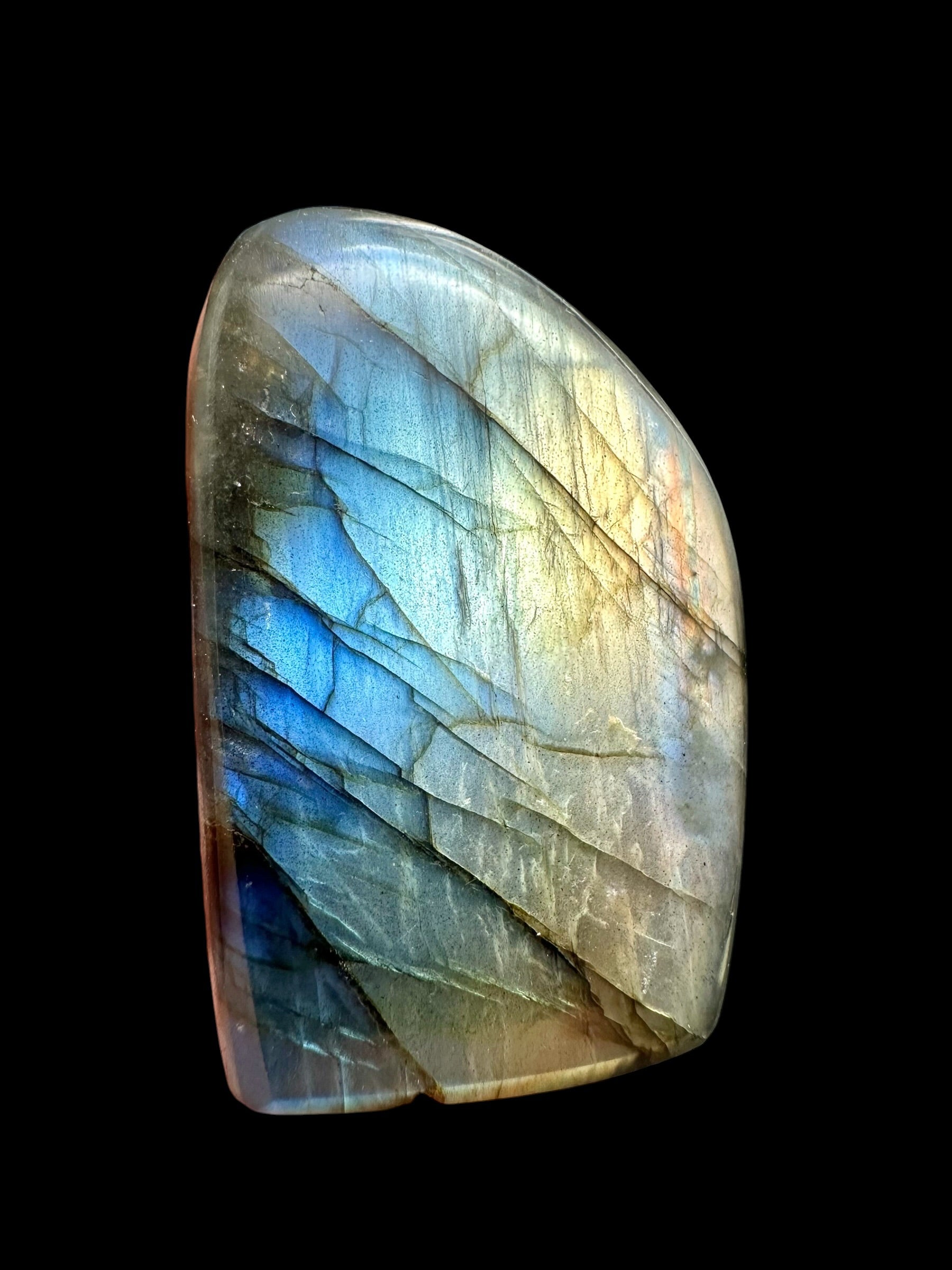 Labradorite selfstanding 4,1cm – Madagascar - L076