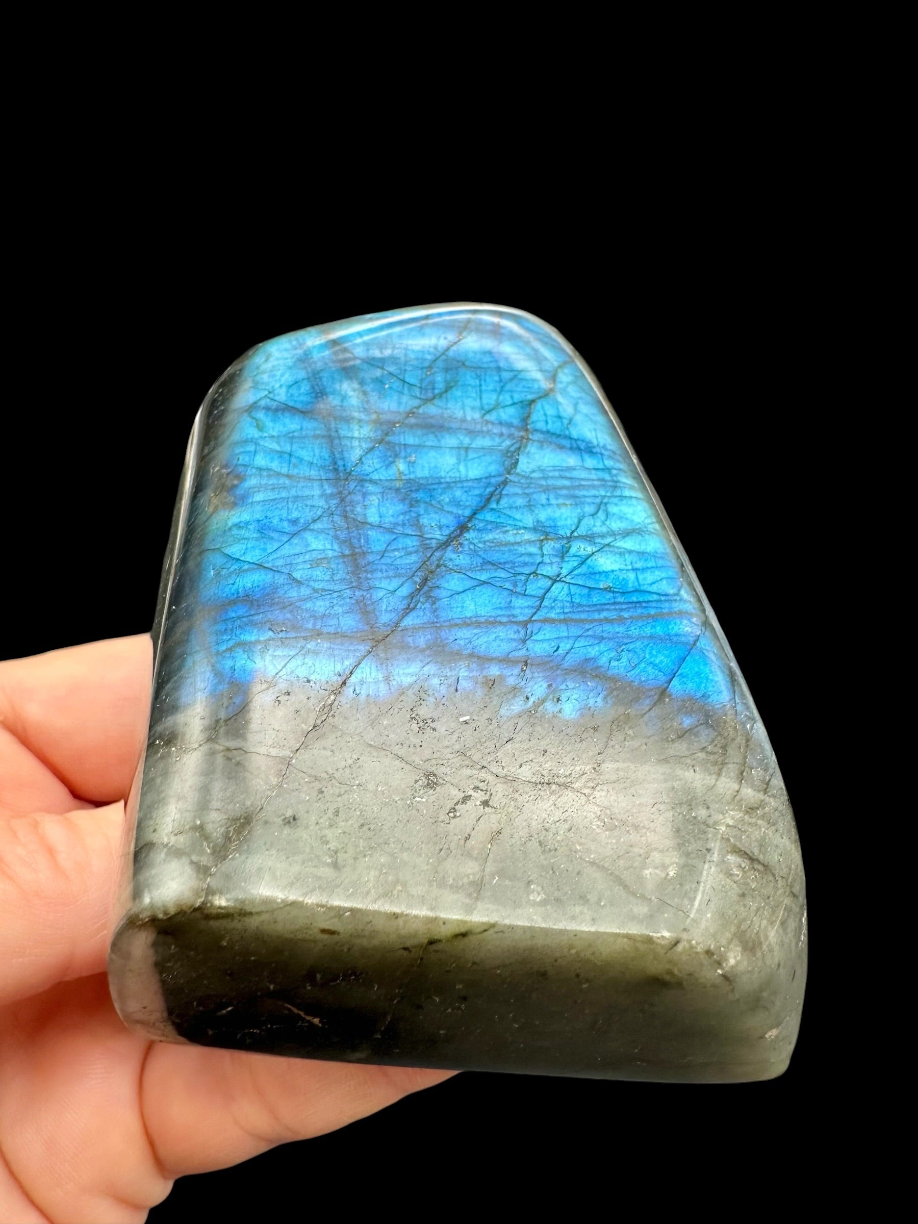 Labradorite selfstanding 9,7cm – Madagascar - L077