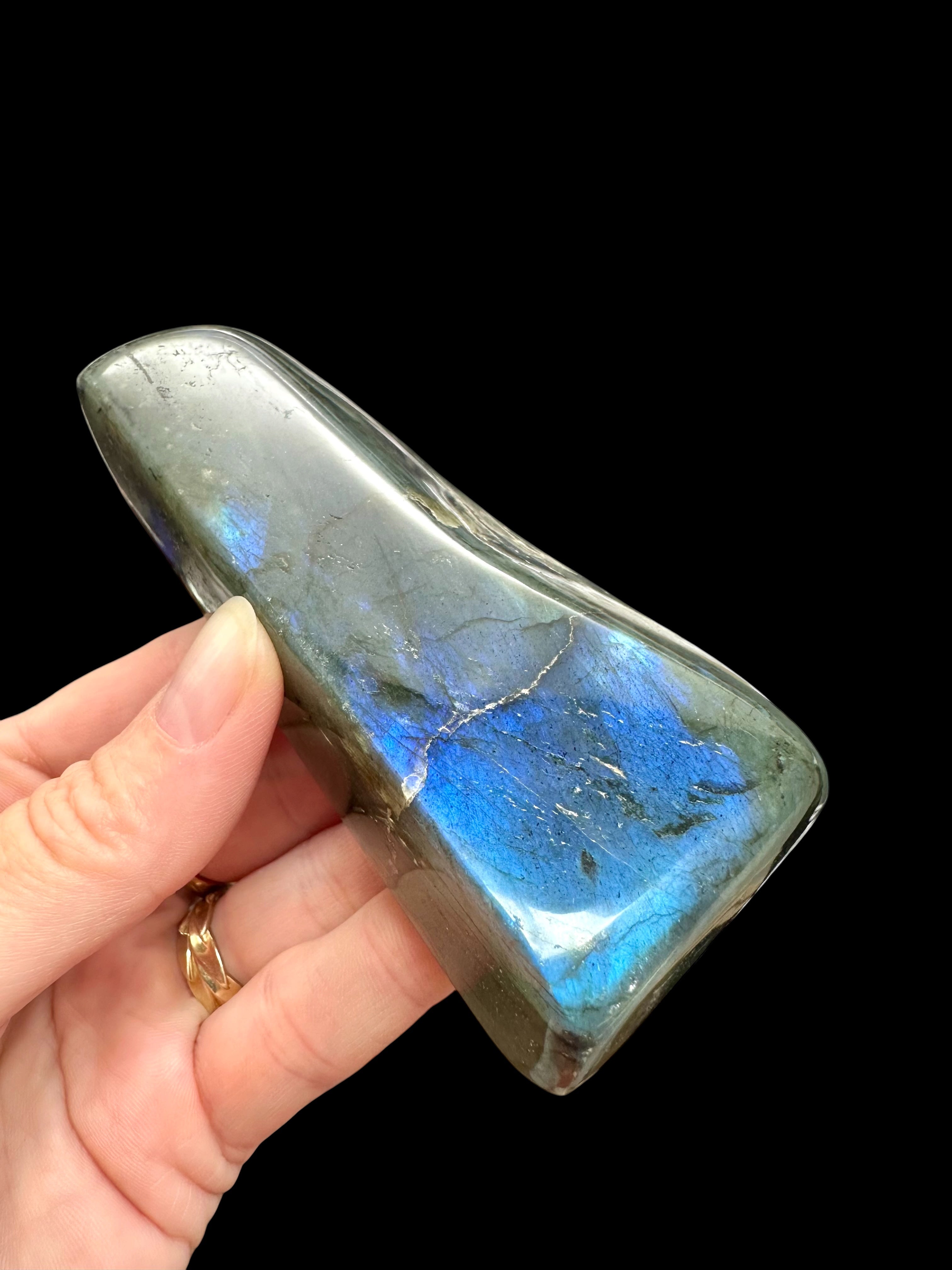 Labradorite selfstanding 10,8cm – Madagascar - L079
