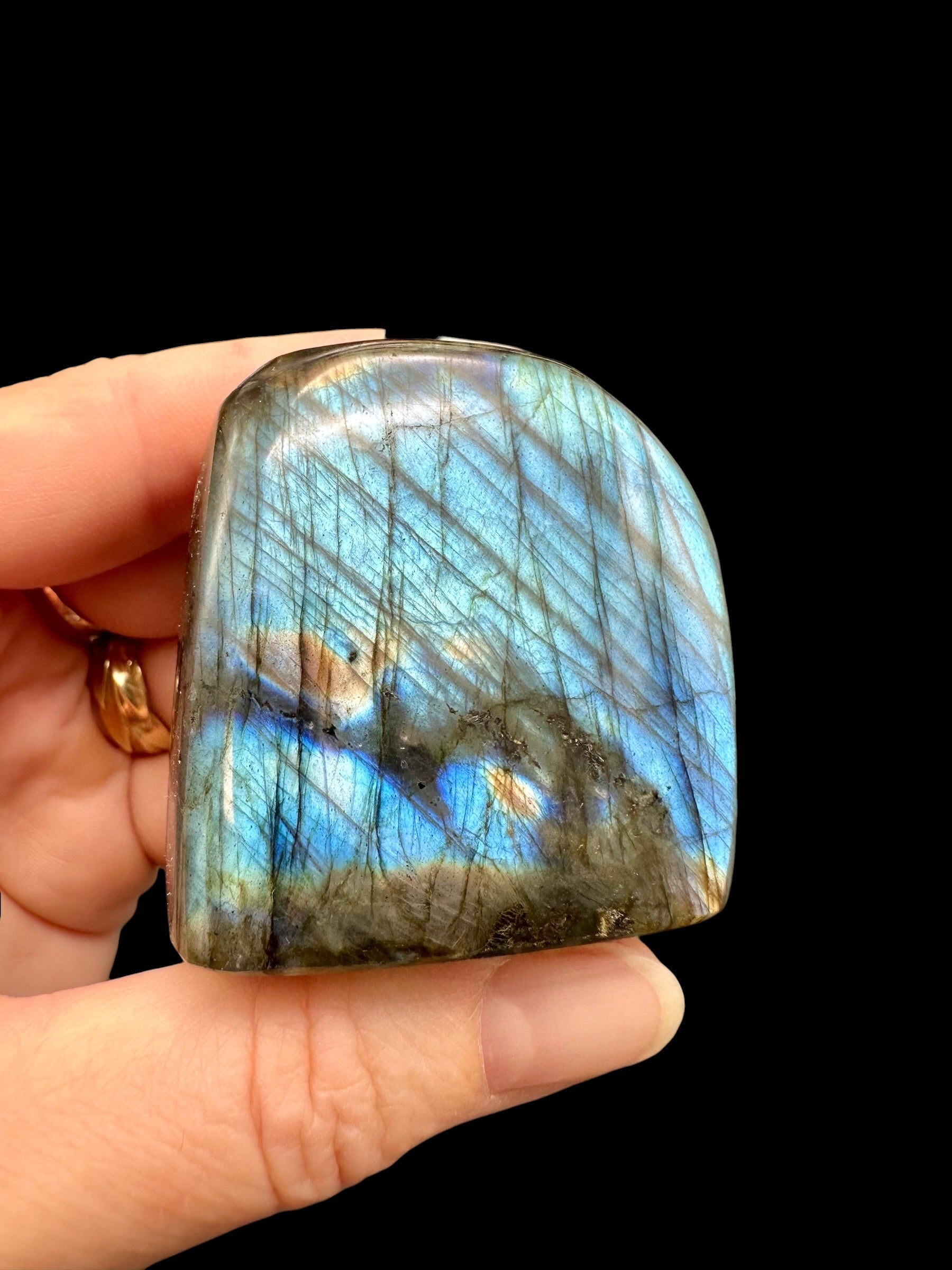 Labradorite selfstanding 4,6cm – Madagascar - L084