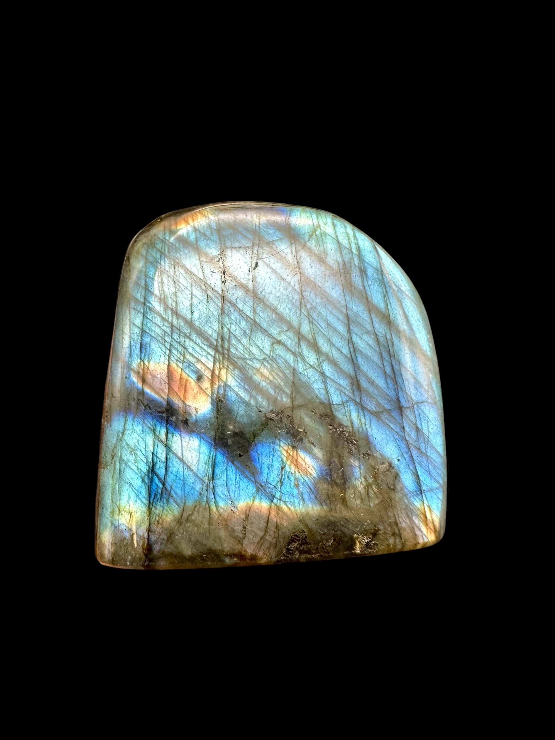 Labradorite selfstanding 4,6cm – Madagascar