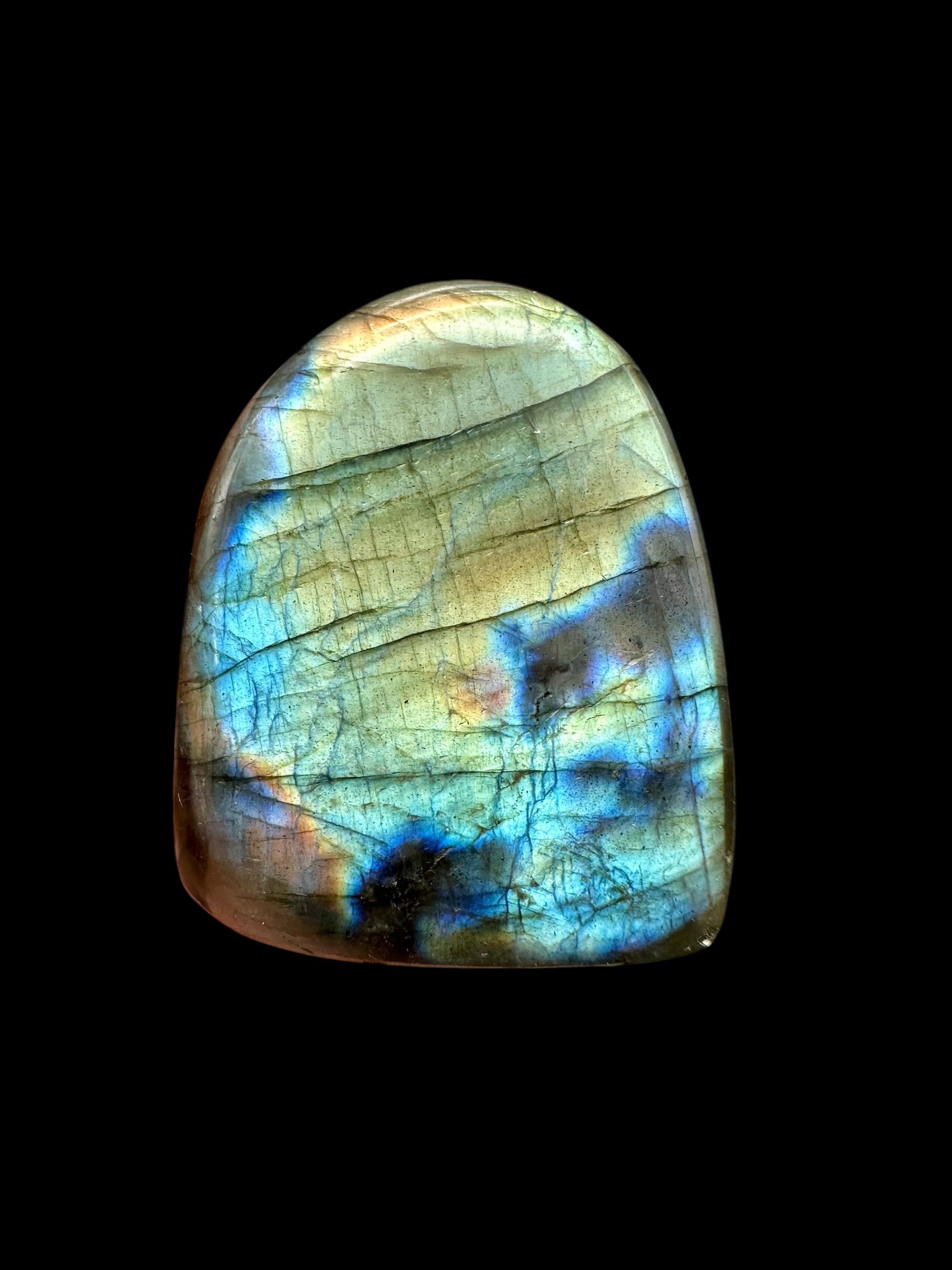 Labradorite selfstanding 3,9cm – Madagascar - L085