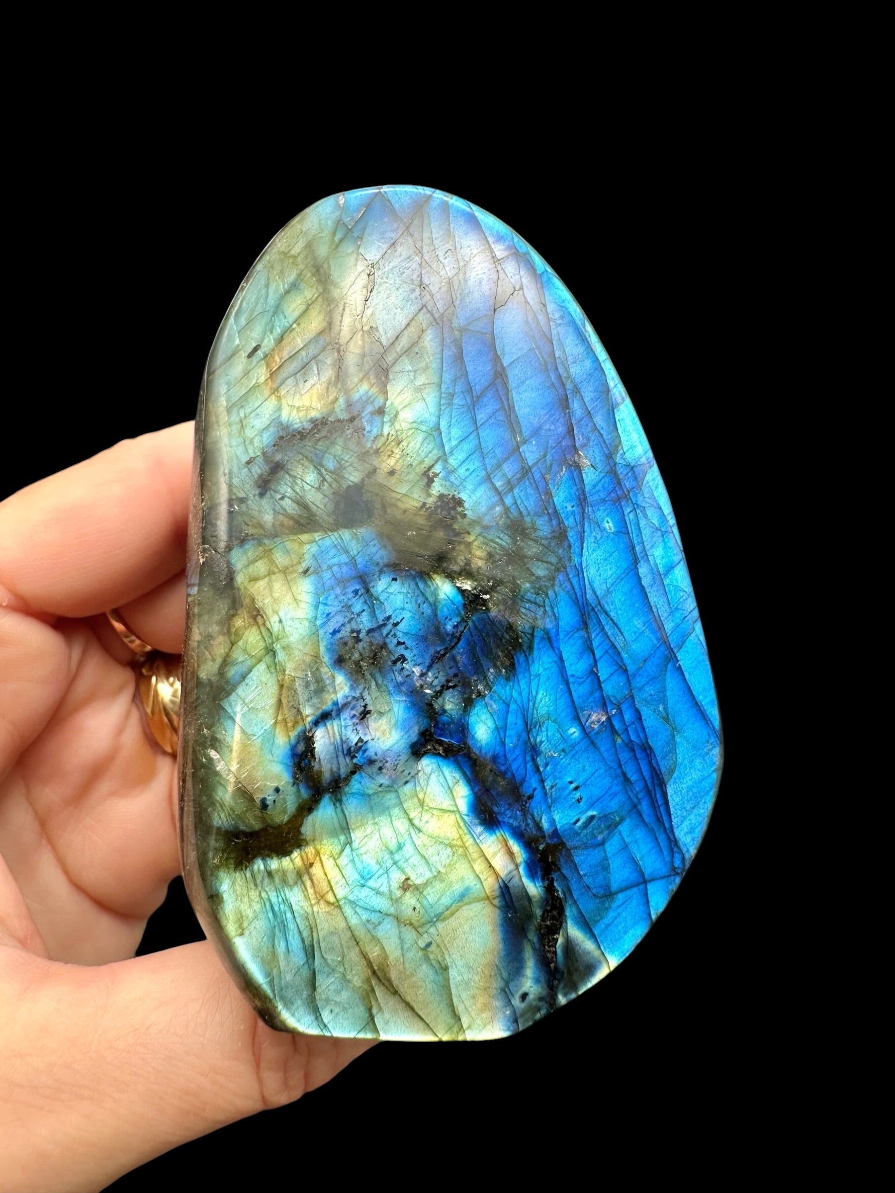 Labradorite selfstanding 8,3cm – Madagascar - L086