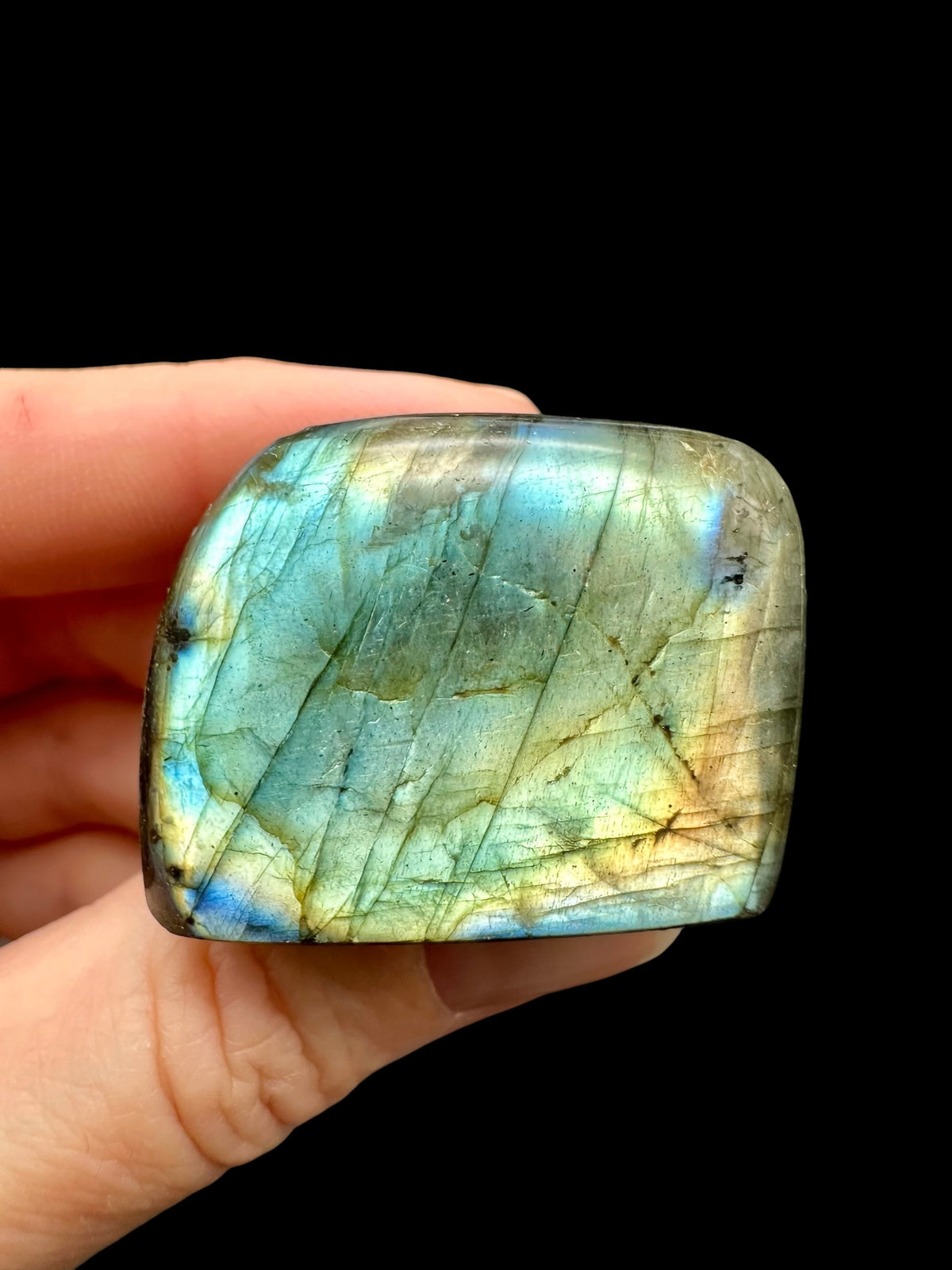 Labradorite selfstanding 3,6cm – Madagascar