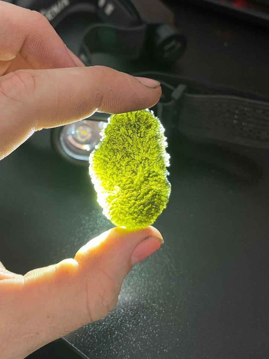 Moldavite grezza da collezione — Marouskovo - Collezione Privata