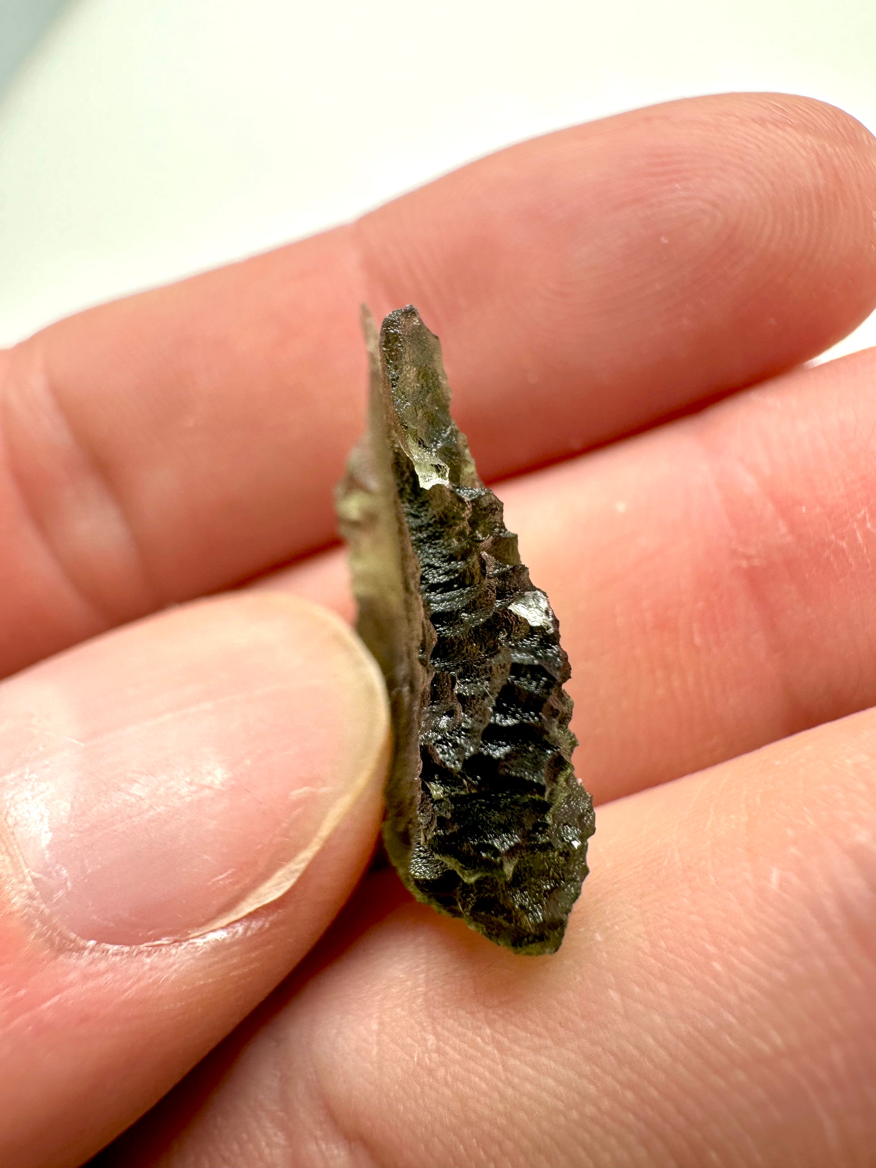 Moldavite – Nesmen – 2,2g - V2378