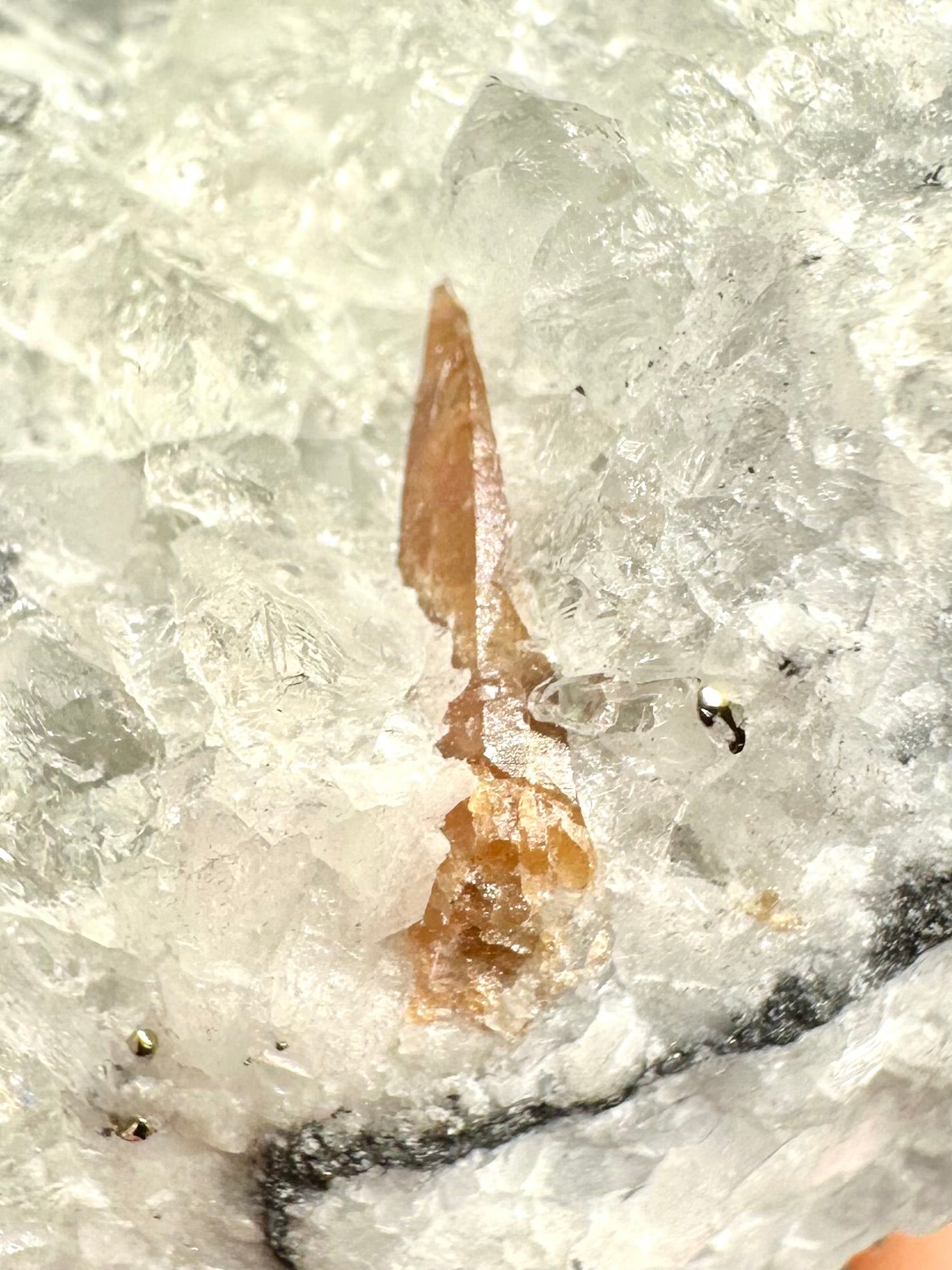 Emerald, Parisite – Muzo – Boyaca, Colombia - SM038