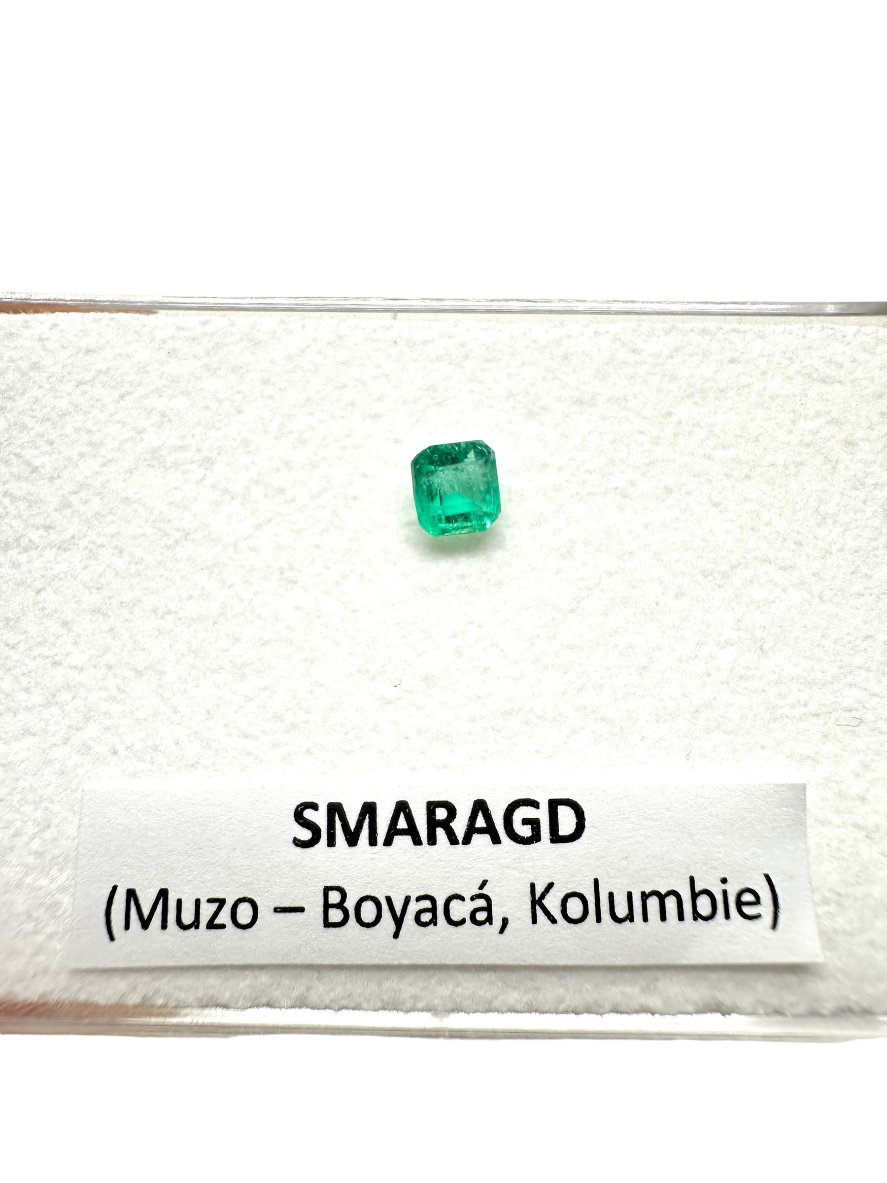 Emerald cut – Muzo – Boyaca, Colombia - BS004