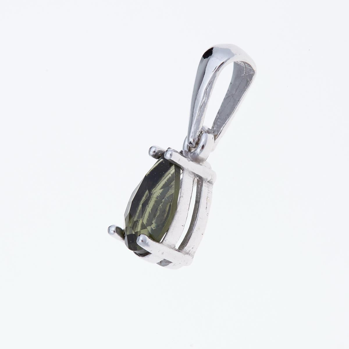Silver pendant with moldavite 1019