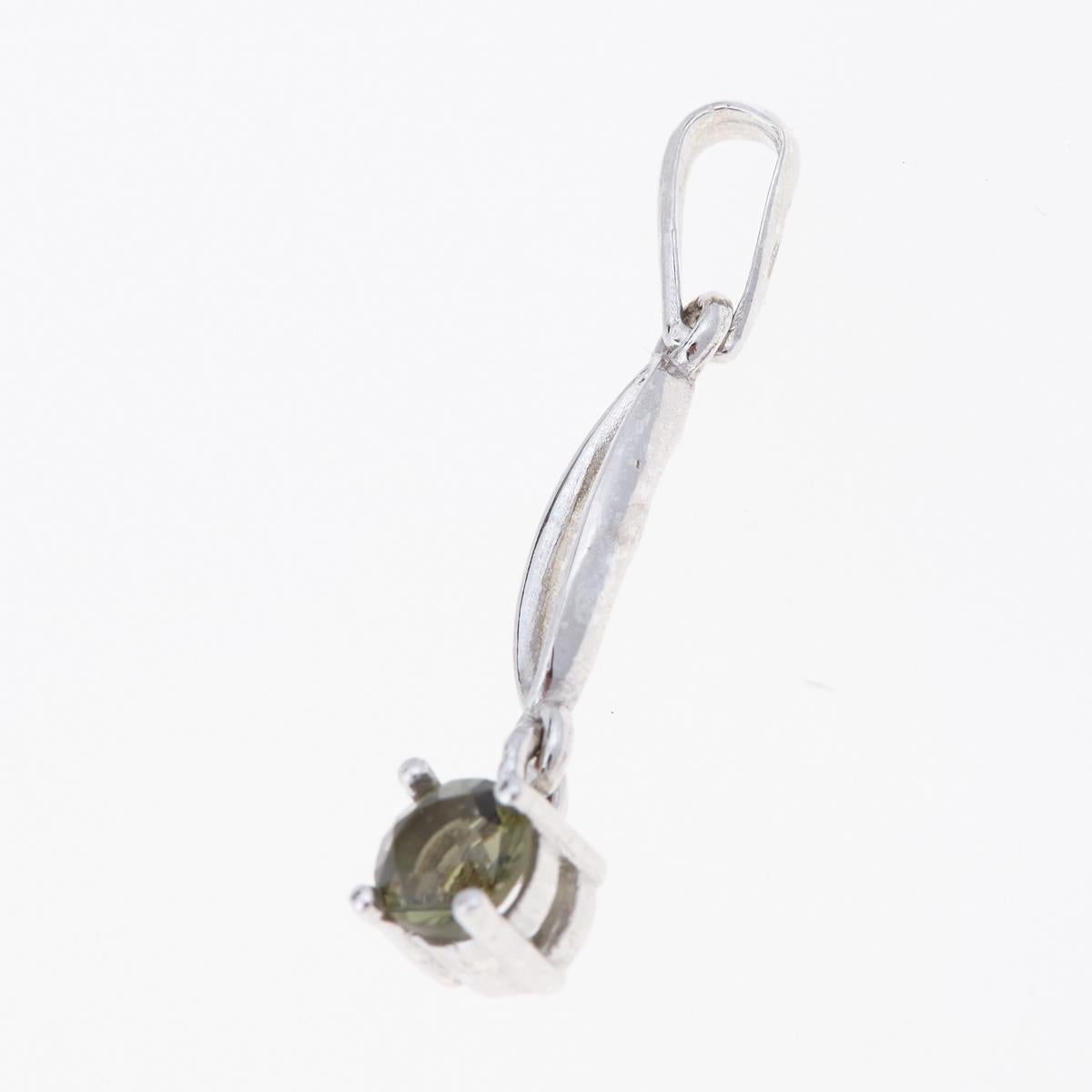 Silver pendant with moldavite 1041