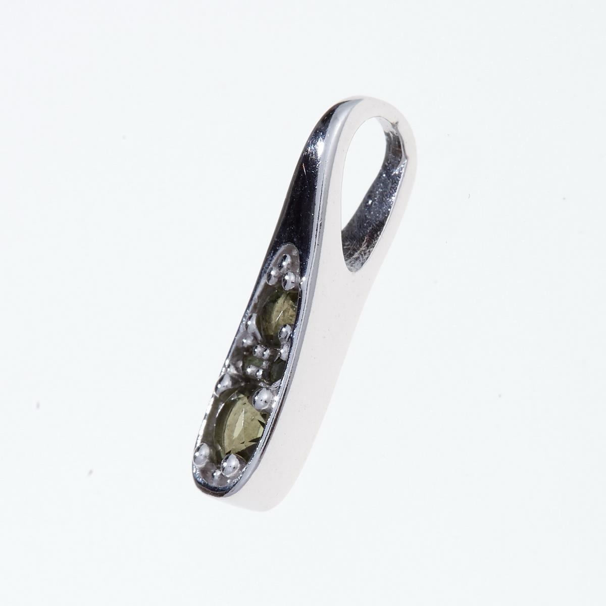 Silver pendant with moldavites 1076