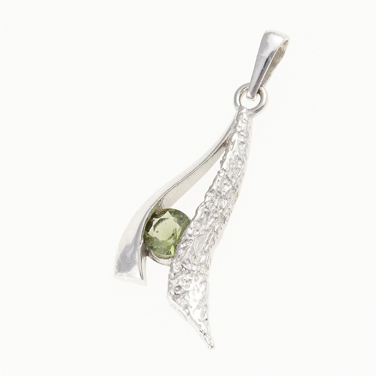 Silver pendant with moldavite 1111