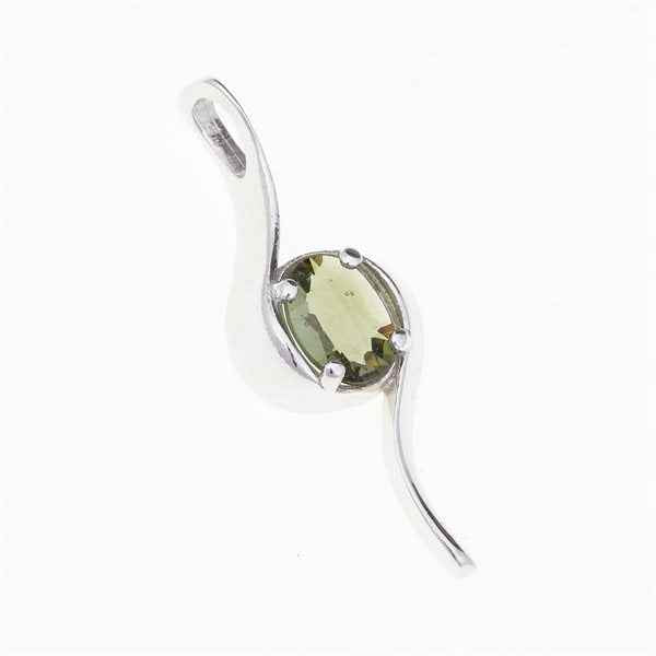 Silver pendant with moldavite 1114