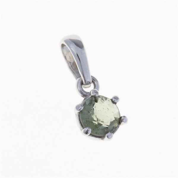 Silver pendant with moldavite 1138