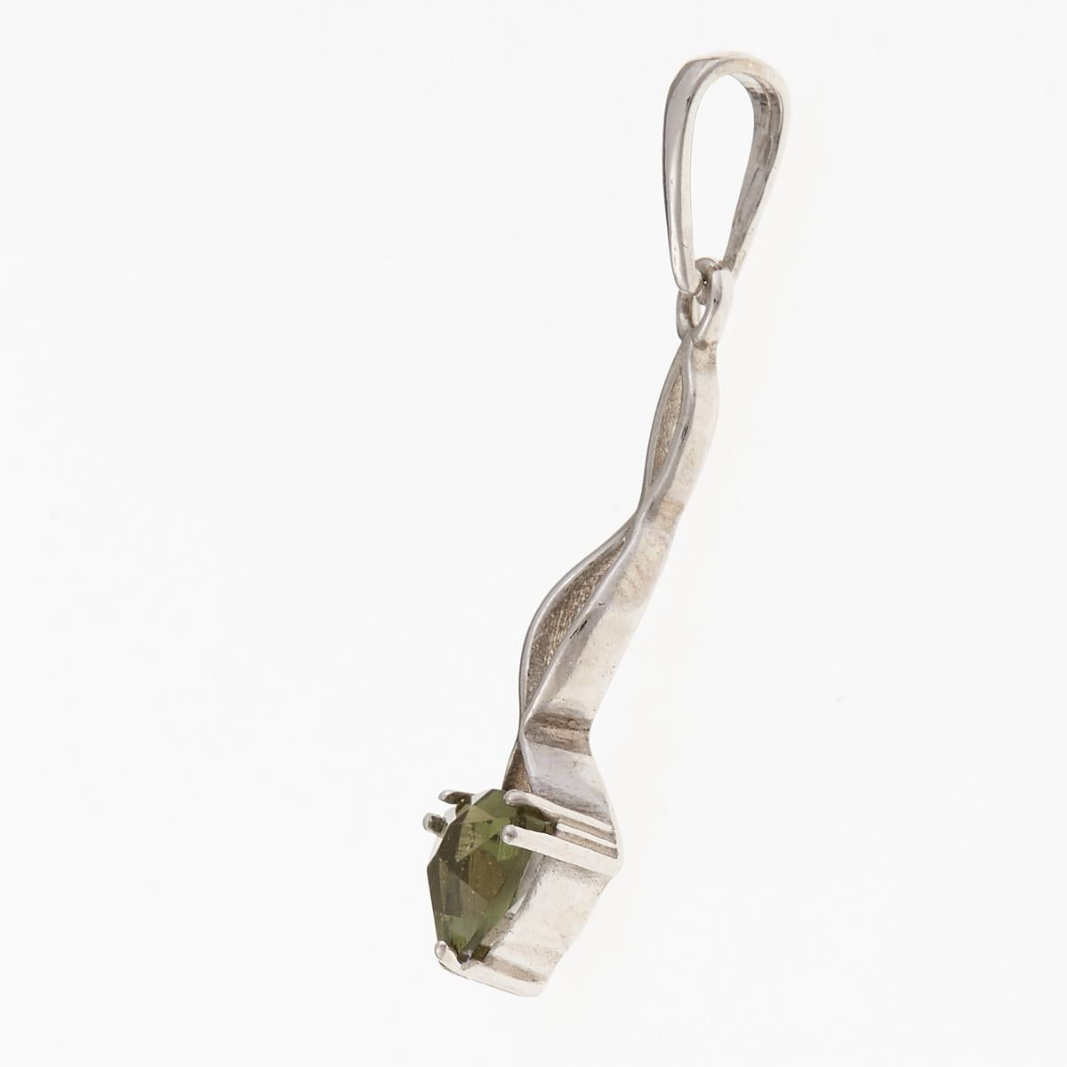 Silver pendant with moldavite 1167
