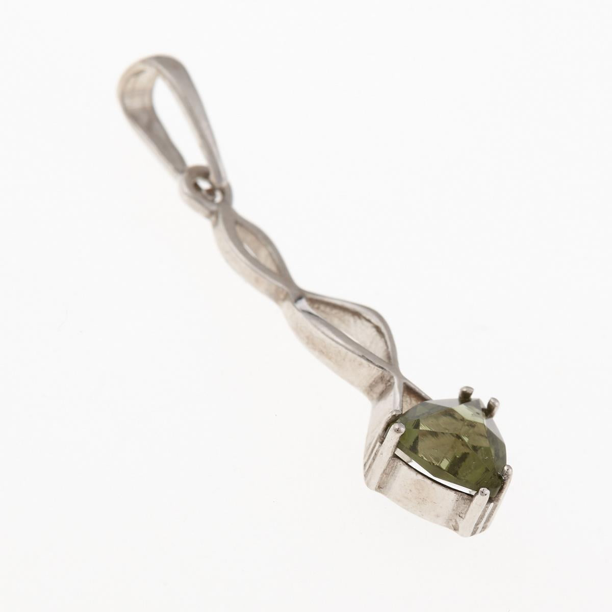 Silver pendant with moldavite 1167