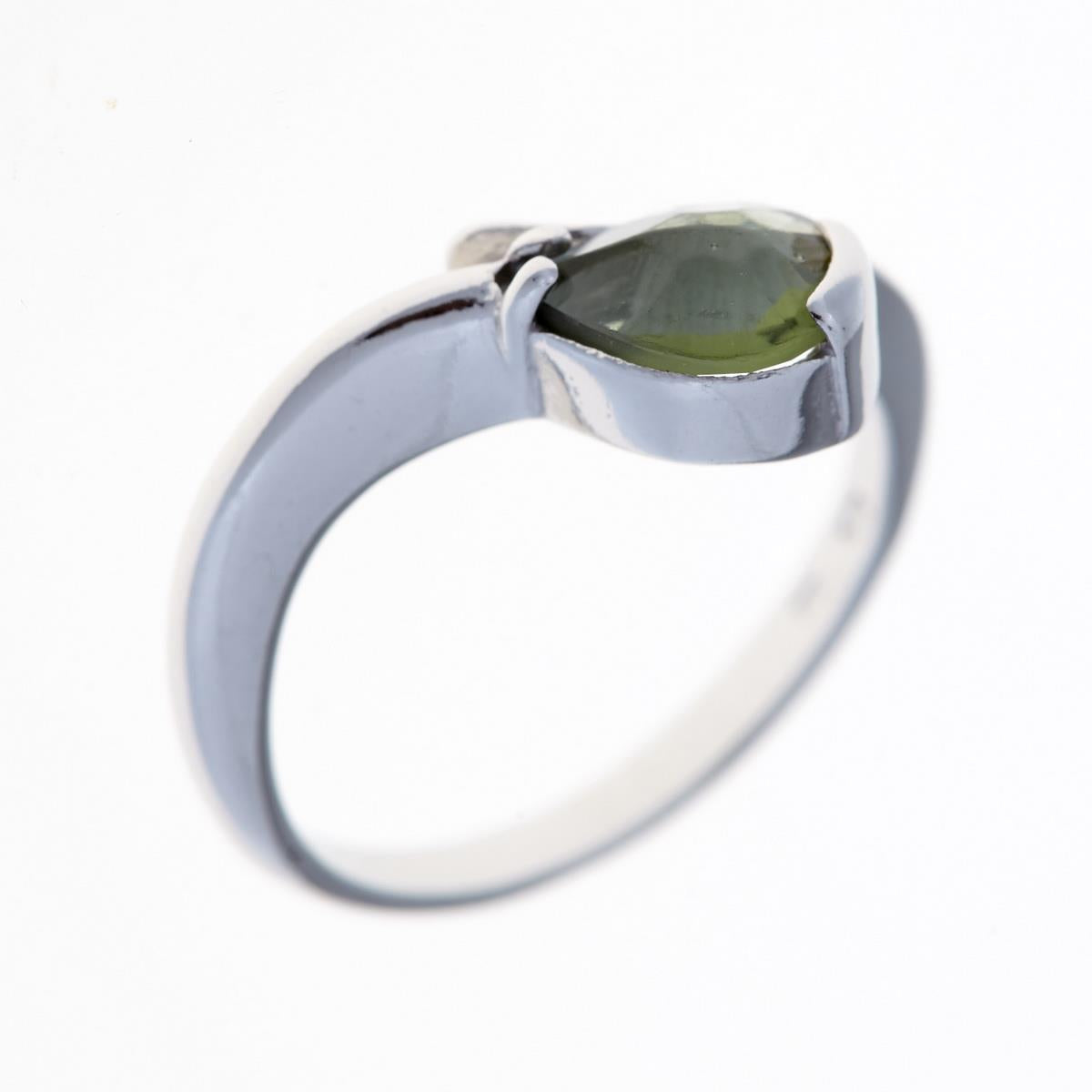 Silver ring with moldavite 3113