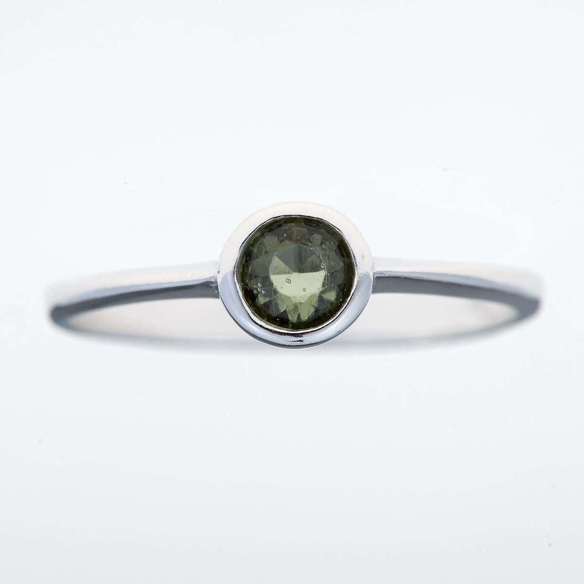 Silver ring with moldavite 3139