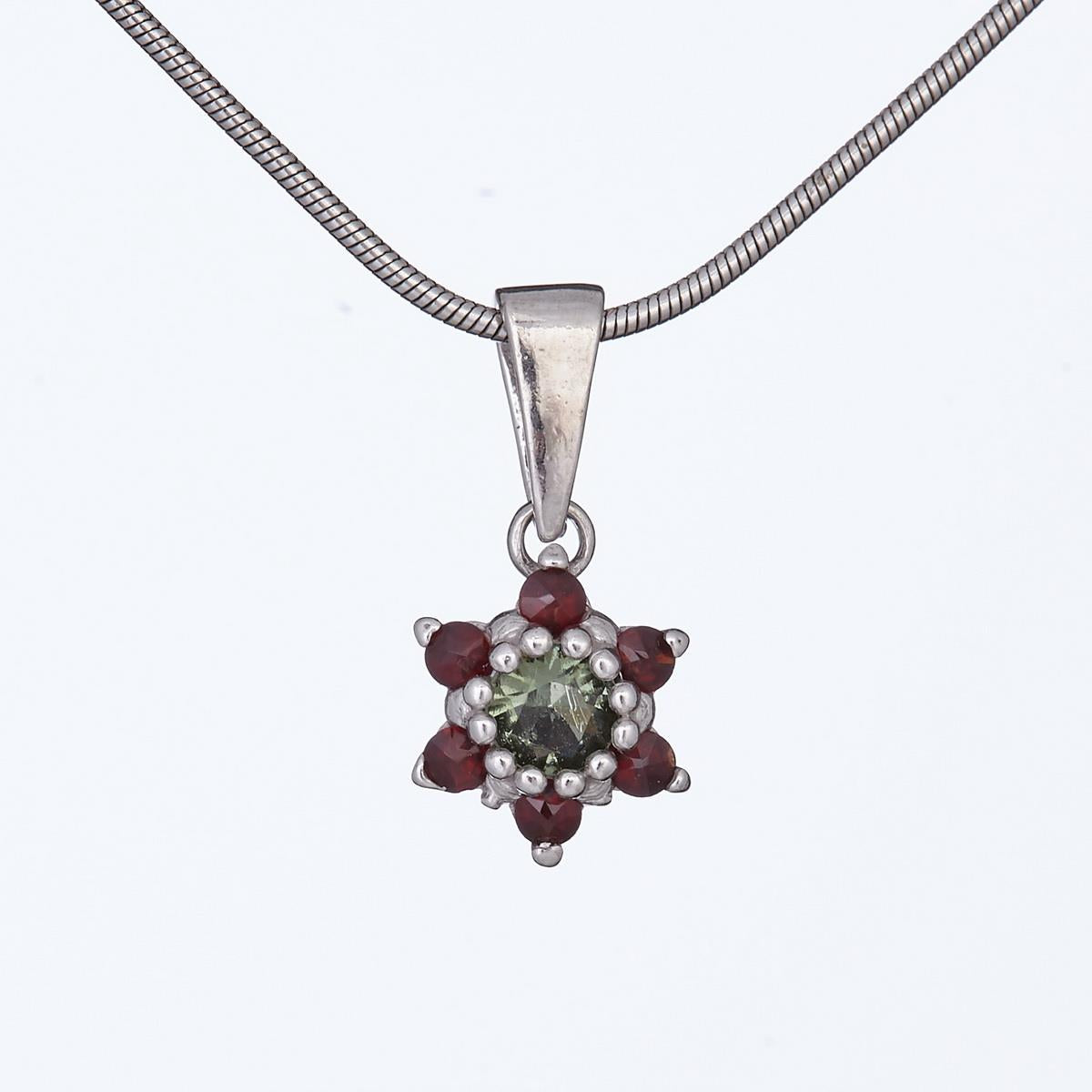 Silver pendant with moldavite and garnets 1007