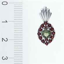 Silver pendant with moldavite and garnets 1016