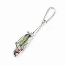 Ciondolo in argento con moldavite e granati 1064G