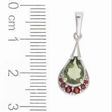 Ciondolo in argento con moldavite e granati 1064G