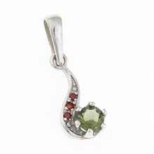Silver pendant with moldavite and garnets 1118