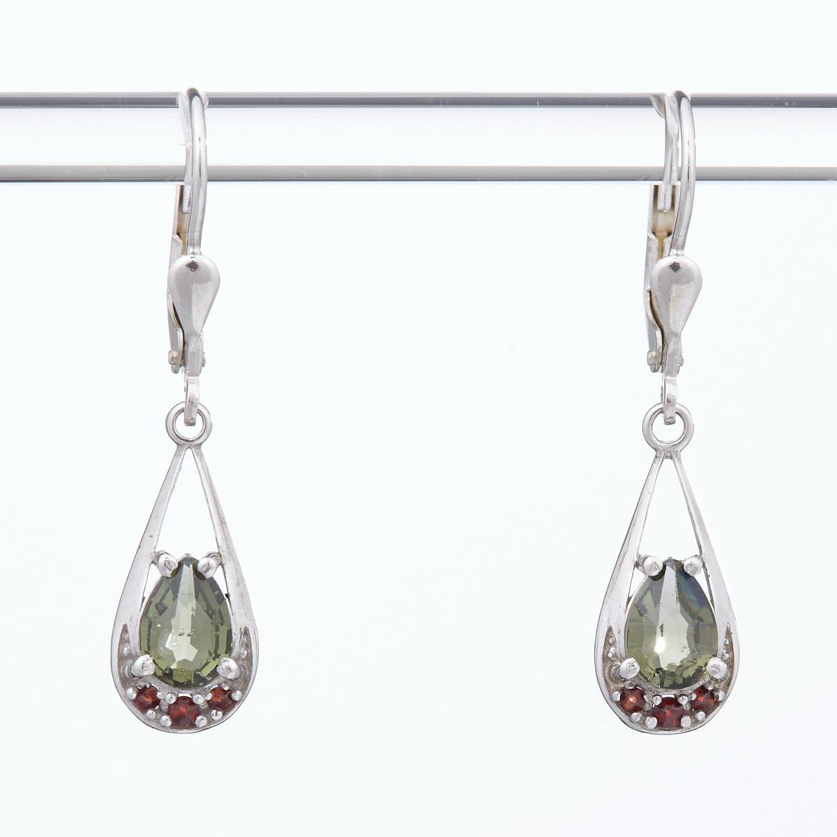 Silver earrings with moldavite and garnets 2010-4