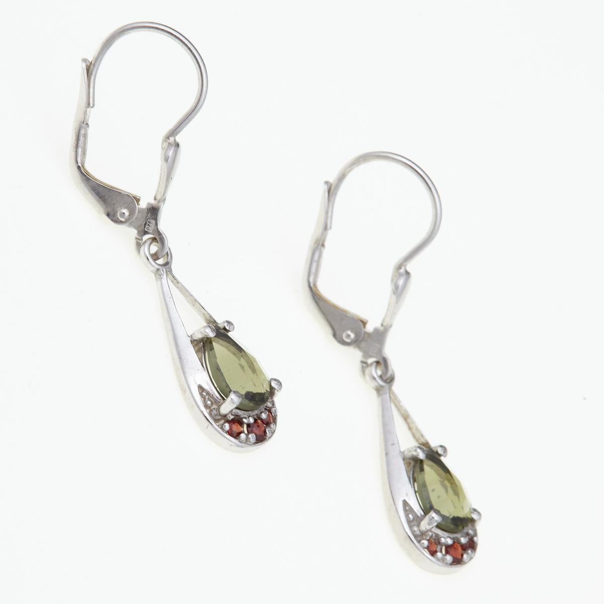 Silver earrings with moldavite and garnets 2010-4