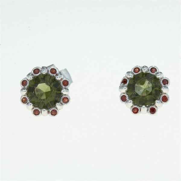 Orecchini in argento con moldaviti e granati 2125-2