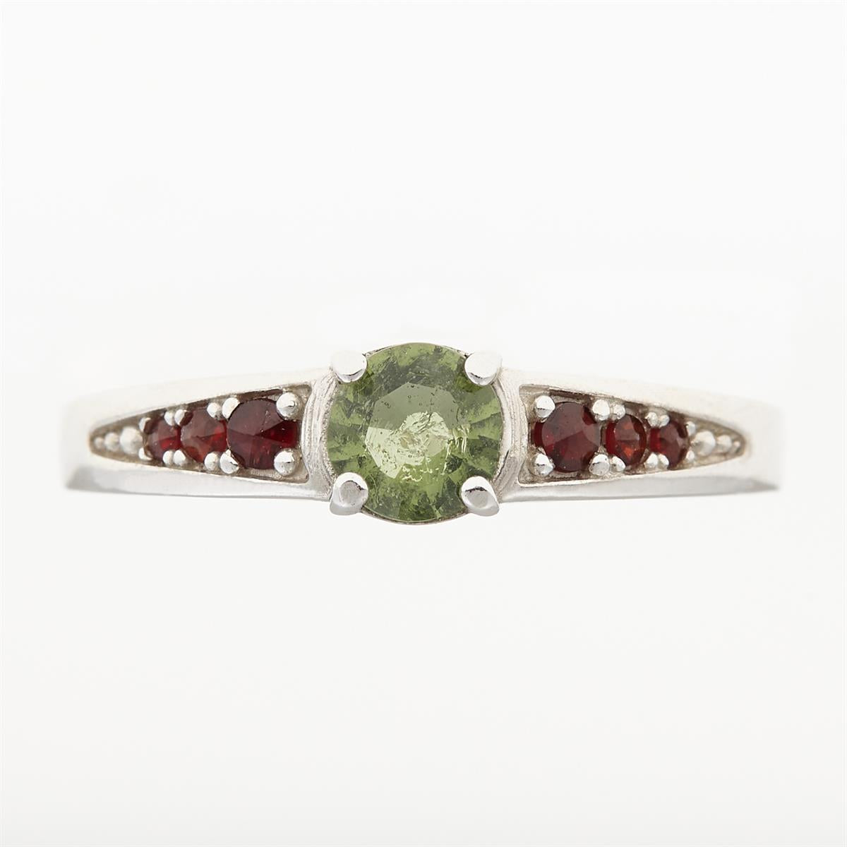 Silver ring mit moldavite and garnets 3038