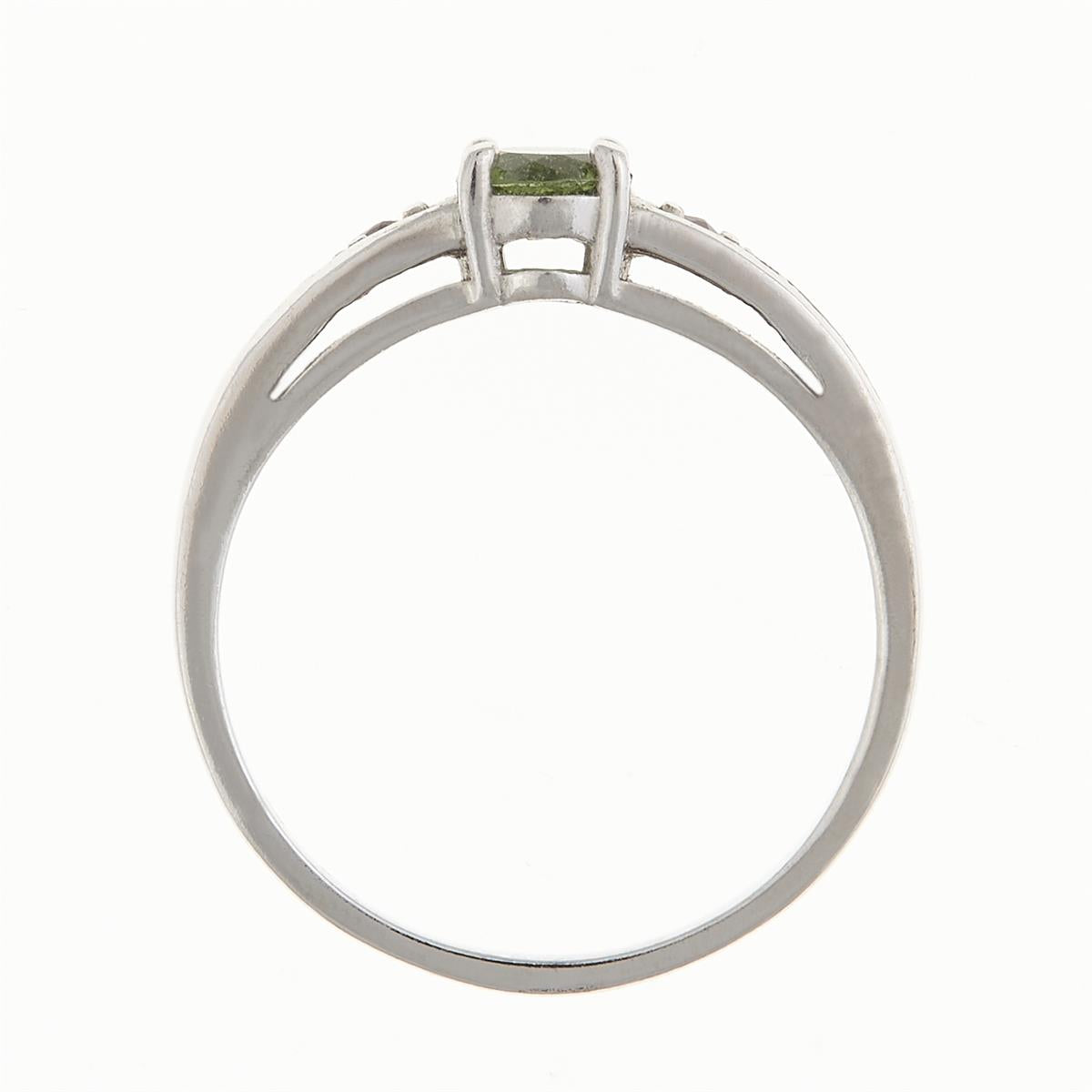 Silver ring mit moldavite and garnets 3038