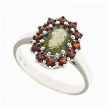 Anello in argento con moldavite e granati 3075
